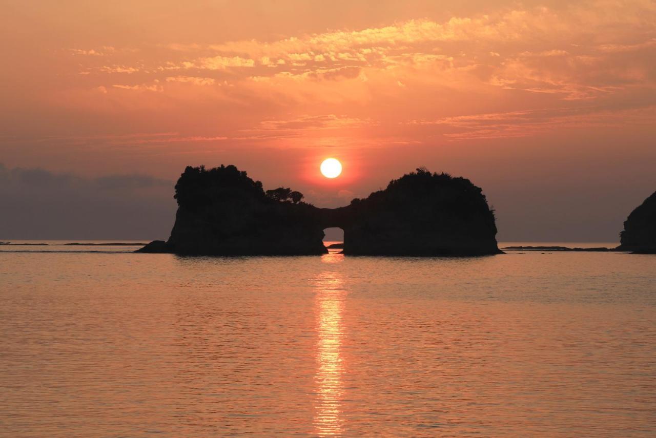 Hotel Shirahama No Yado Ran Exterior foto